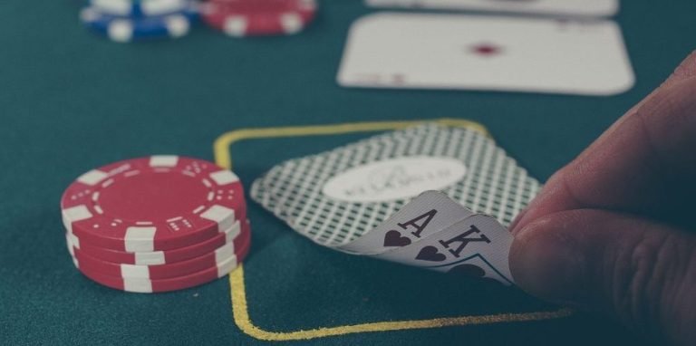 Texas Hold'em Bonus live dealer table at sontogel login